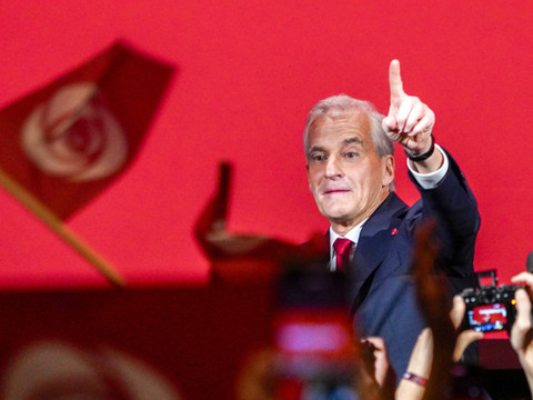 Législatives en Norvège: le Premier ministre revendique la victoire