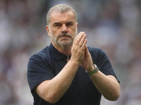 Nottingham Forest limoge son entraîneur Nuno Espirito Santo