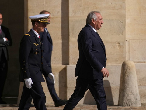 François Bayrou quitte l'Elysée, Lecornu pressenti