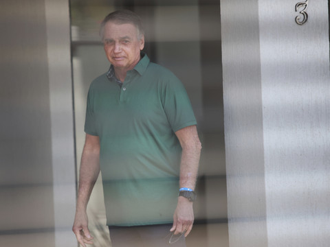 Majorité à la Cour suprême pour condamner l'ex-président Bolsonaro