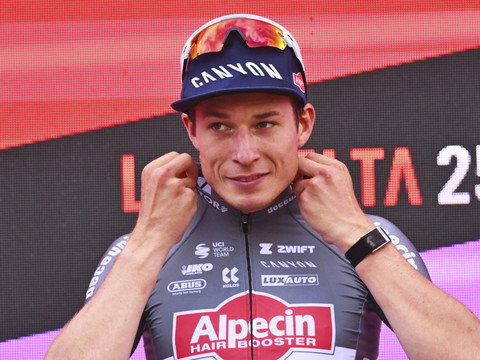 Jasper Philipsen voit triple avant le verdict