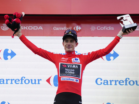 Vingegaard fait coup double à Bola del Mundo
