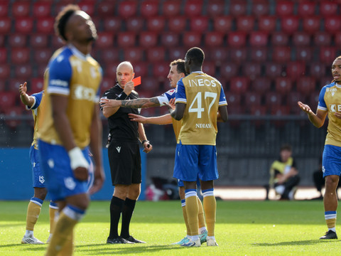 Lausanne n'y arrive toujours pas en championnat