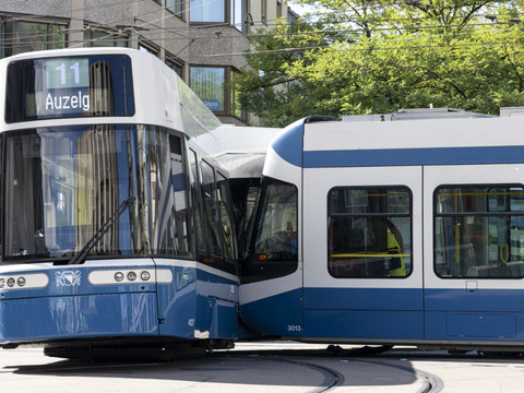 Quatre blessés dans une collision de trams à Zurich-Oerlikon