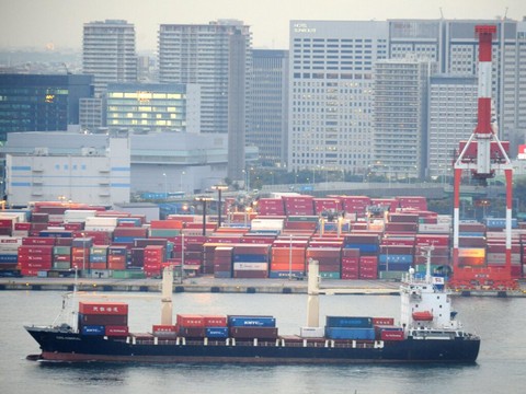 Japon: les exportations vers les Etats-Unis chutent de 14% en août