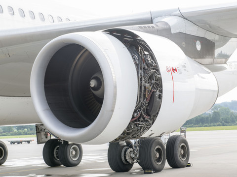 Décollage de Swiss stoppé à Boston par la détonation d'un moteur