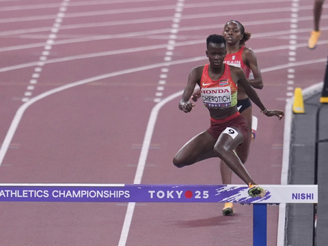 Cherotich surprend Yavi et remporte le 3000 m steeple