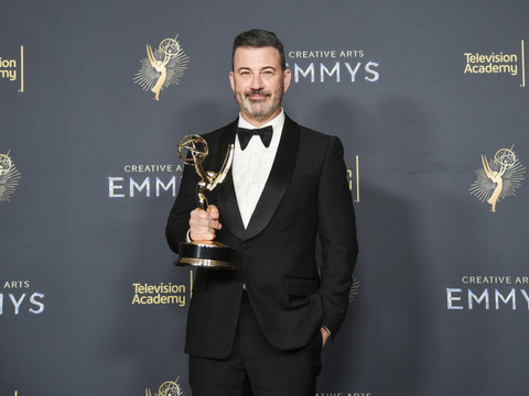 L'animateur Jimmy Kimmel privé d'antenne, après des propos sur Kirk
