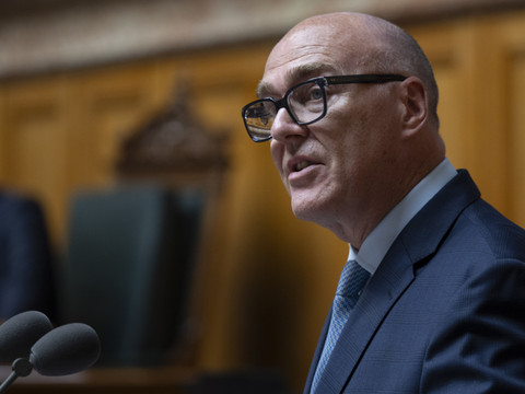Kiev/Moscou: Pfister estime prématuré de parler de troupes suisses