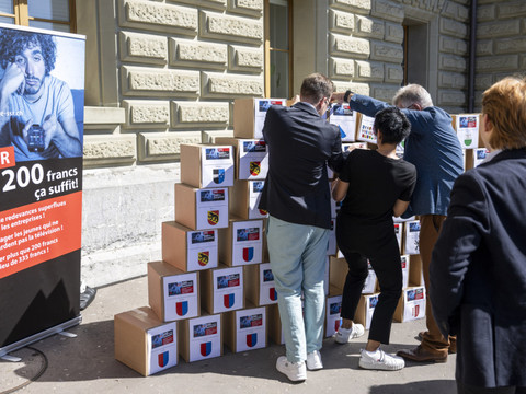 Le Parlement recommande le rejet de l'initiative SSR