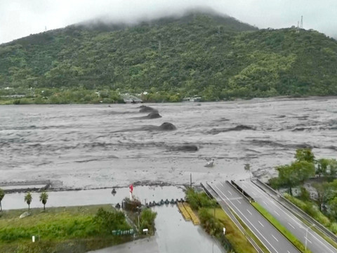 Le typhon Ragasa fait 14 morts à Taïwan, sud de la Chine en alerte