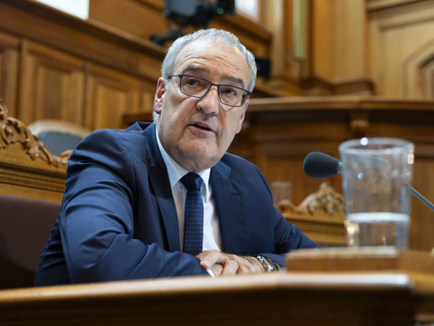 Vers un contrôle des investissements étrangers en Suisse