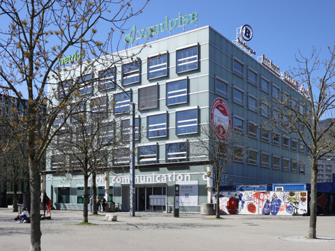 Le groupe Gassmann reprend TeleBärn et la chaîne de radio Bern 1