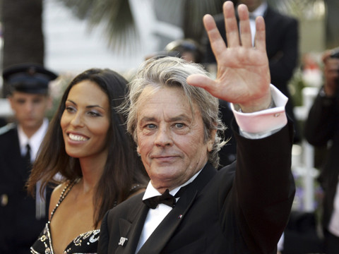 Filiation rejetée: Ari Boulogne ne sera pas un Delon, ni ses fils