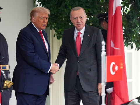 Trump prêt à lever les sanctions contre la Turquie
