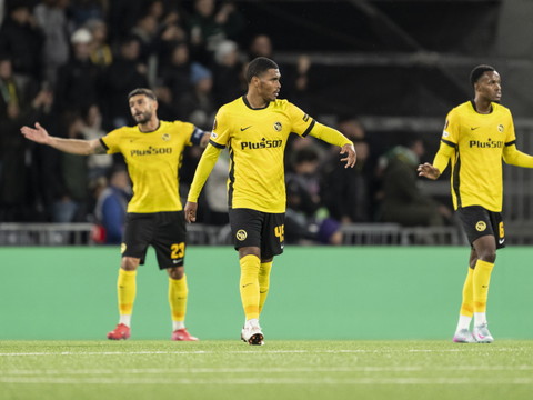YB a pris l'eau face au Panathinaikos Athènes