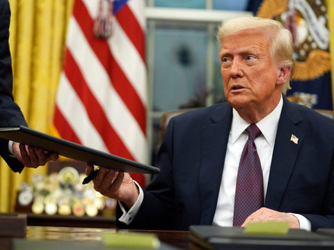 Trump ordonne le déploiement de l'armée à Portland