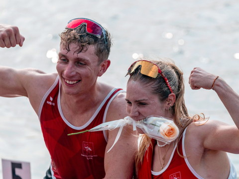 Ahumada/Dupré en bronze en deux de couple mixte