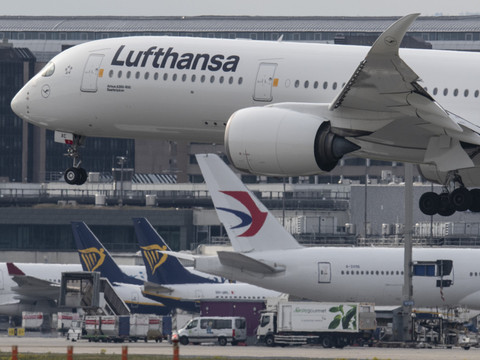 Lufthansa veut supprimer 4000 postes d'ici 2030