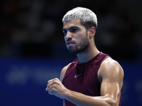 Tokyo: Alcaraz bat Fritz en finale et s'offre un 8e titre en 2025