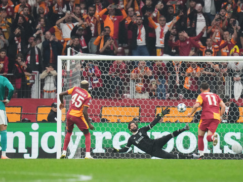 Ligue des champions: Galatasaray bat un Liverpool décevant