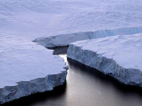 La banquise antarctique atteint 3e plus bas niveau en 47 ans