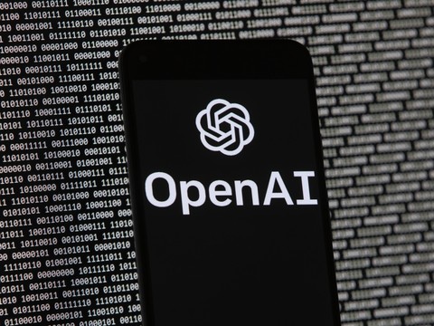 OpenAI lance un réseau social de vidéos IA, Sora