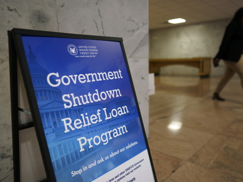 Etats-Unis en paralysie budgétaire: les fonctionnaires au chômage