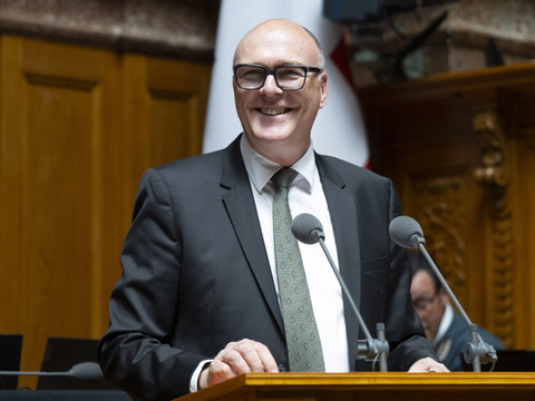 Martin Pfister est le conseiller fédéral le plus populaire