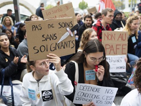 4000 personnes contre l'assainissement des finances à Fribourg