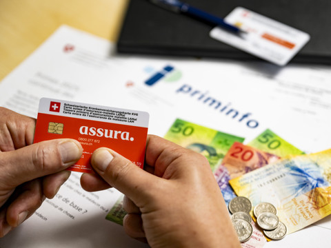 Les primes d'assurance-maladie augmentent plus qu'annoncé (étude)