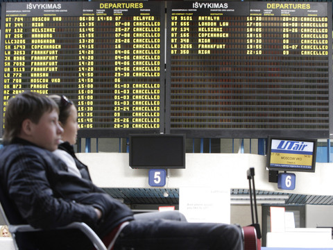 Lituanie: des ballons de contrebande perturbent des vols