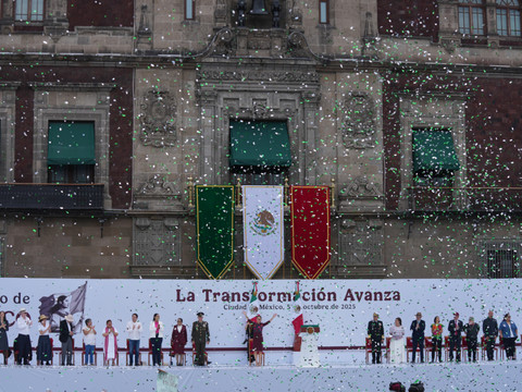 Mexique: Sheinbaum fête un an au pouvoir: plan social ambitieux