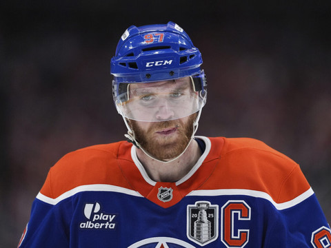 NHL: Connor McDavid prolonge avec les Oilers d'Edmonton