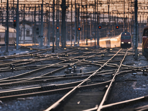 Prochaine étape d'aménagement du rail et des routes revue