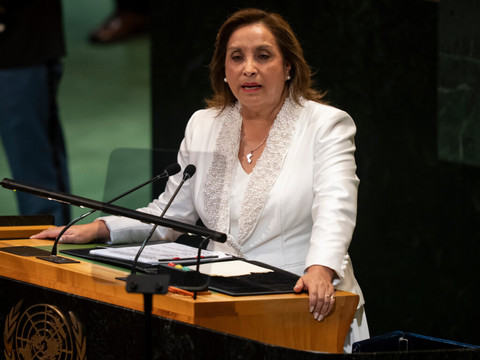 Le Pérou se dote d'un nouveau président après une destitution