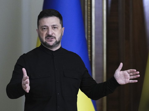 Zelensky presse Trump d’agir pour la paix, comme au Moyen-Orient