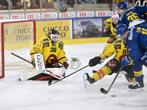 National League: Davos renforce sa place de leader
