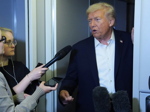 Trump confirme qu'il recevra Zelensky vendredi à la Maison-Blanche