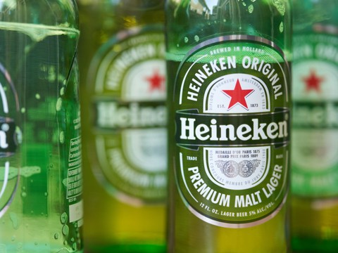 Heineken: 400 emplois affectés par une réorganisation du siège