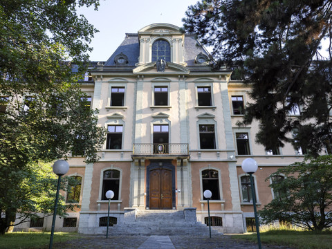 Un éducateur risque cinq ans pour contrainte sexuelle sur un enfant