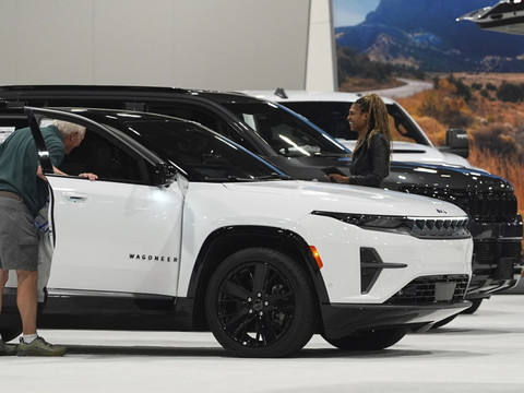 Stellantis s'engage à investir 13 milliards de dollars aux USA