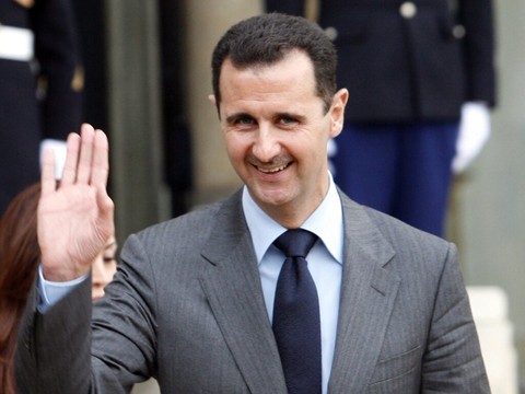 La Syrie va demander à la Russie de livrer Bachar al-Assad
