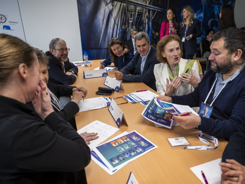 Quand des décideurs apprivoisent les défis scientifiques en jouant