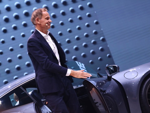 Oliver Blume cède le volant de Porsche pour se concentrer sur VW
