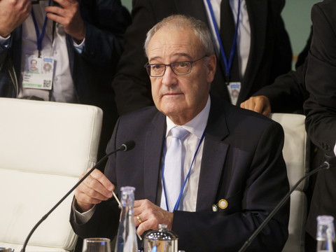 Les négociations sur le différend douanier se poursuivent