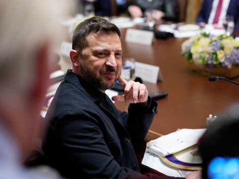 Zelensky presse ses alliés de prendre des 