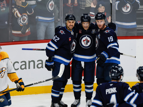 NHL: Niederreiter sonne la révolte pour Winnipeg