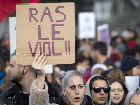 Renforcer l'aide aux victimes de violences sexuelles en Suisse