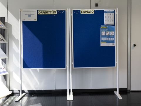 Le repli du nombre de postes vacants se poursuit au 3e trimestre